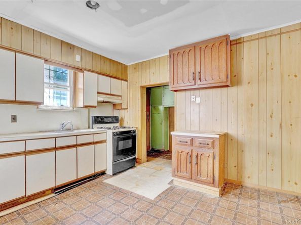 8 Van Siclen Avenue, Brooklyn NY 11207