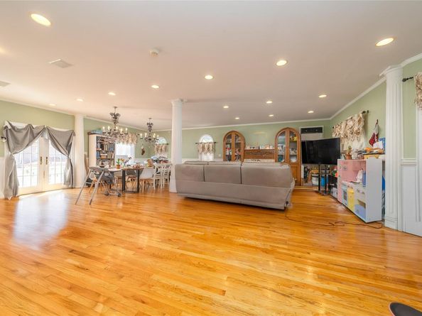 3225 155th Street, Flushing NY 11354