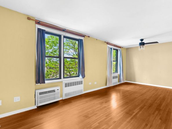 2015 Saint Paul Avenue 3H, Bronx NY 10461
