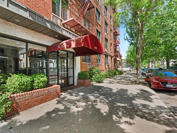 2015 Saint Paul Avenue 3H, Bronx NY 10461