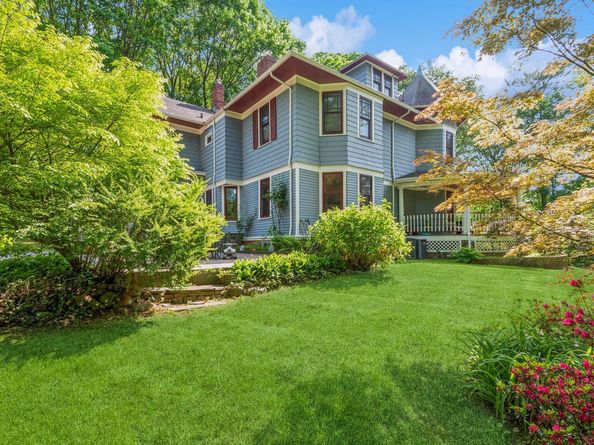 110 Red Spring Lane, Glen Cove NY 11542