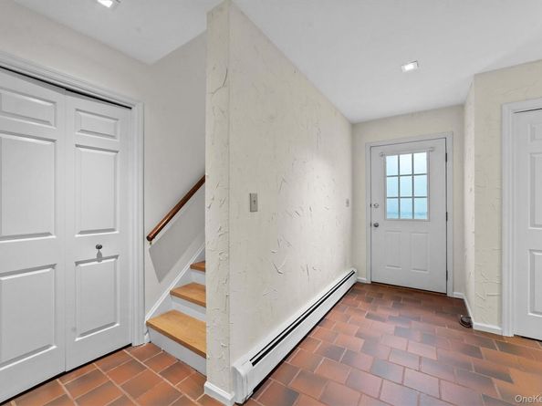 341 Furnace Dock Rd 5, Cortlandt Manor NY 10567
