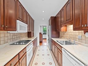 341 Furnace Dock Rd 5, Cortlandt Manor NY 10567