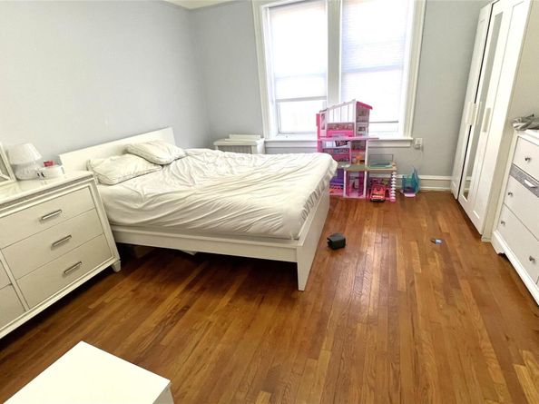 45-20 43 Street 2C, Woodside NY 11104