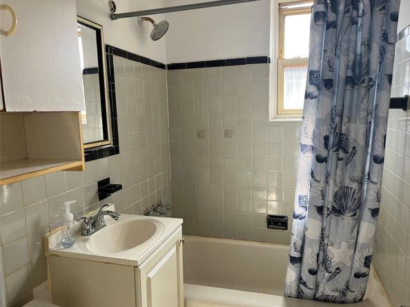 387 Avenue S 4E, Brooklyn NY 11223