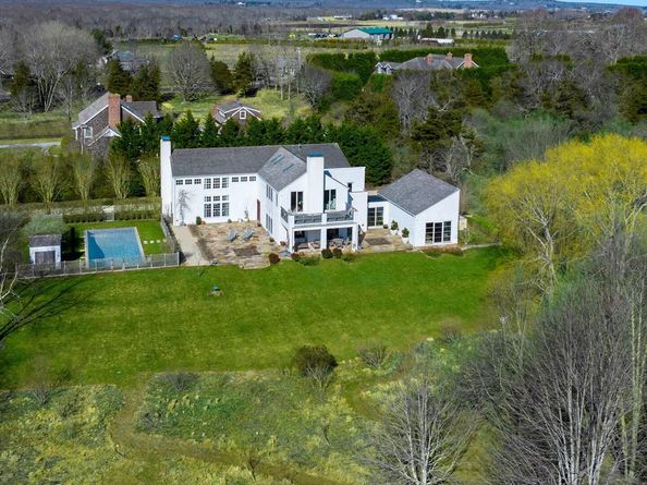 53 Bay Avenue, Water Mill NY 11976