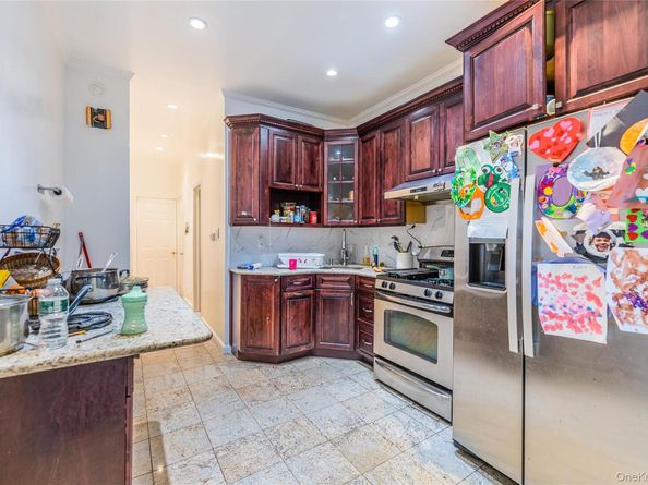 78-24 68th Road, Middle Village NY 11379