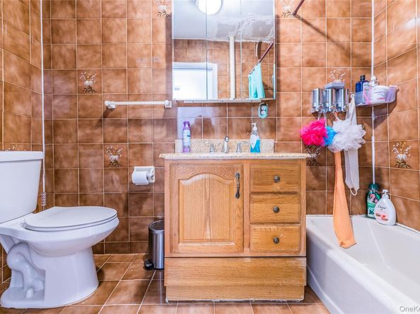 78-24 68th Road, Middle Village NY 11379