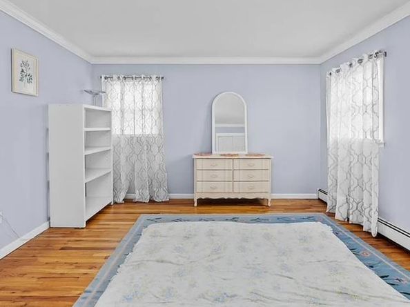 39 Sherwood Road, Hampton Bays NY 11946