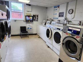 54-44 Little Neck Pkwy 2D, Little Neck NY 11362