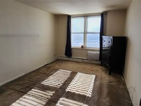 54-44 Little Neck Pkwy 2D, Little Neck NY 11362