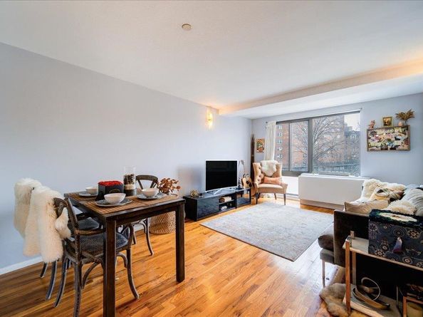 150 Featherbed Lane 4B, Bronx NY 10452