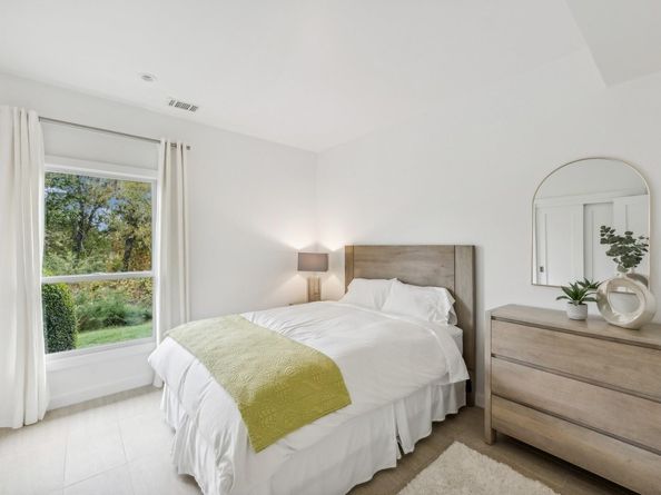 21 S Fulton Dr 29, Montauk NY 11954