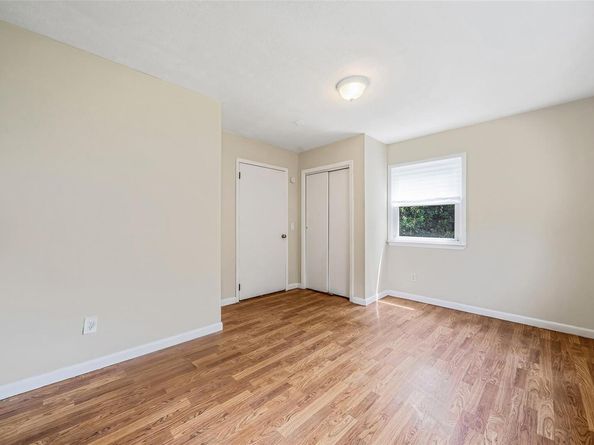 10 Leach Street, Lynbrook NY 11563