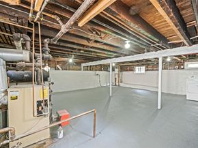 10 Leach Street, Lynbrook NY 11563
