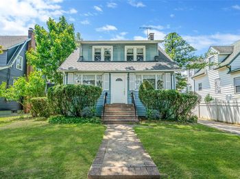 10 Leach Street