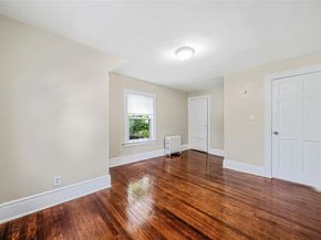 10 Leach Street, Lynbrook NY 11563