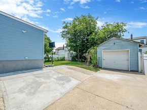 10 Leach Street, Lynbrook NY 11563