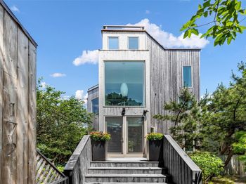 172 Pine Walk