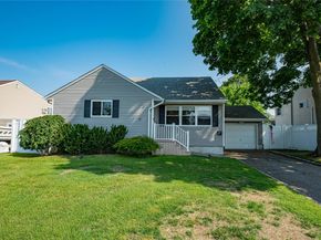 17 Abbott Street, West Babylon NY 11704