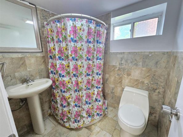 7610 174th Street, Fresh Meadows NY 11366