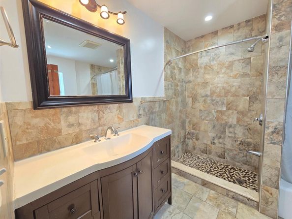 7610 174th Street, Fresh Meadows NY 11366