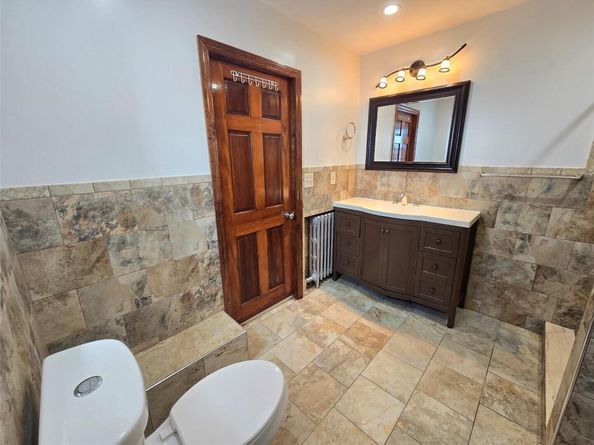 7610 174th Street, Fresh Meadows NY 11366