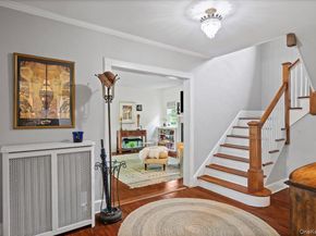 400 Manor Ridge Road, Pelham NY 10803