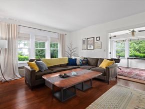 400 Manor Ridge Road, Pelham NY 10803