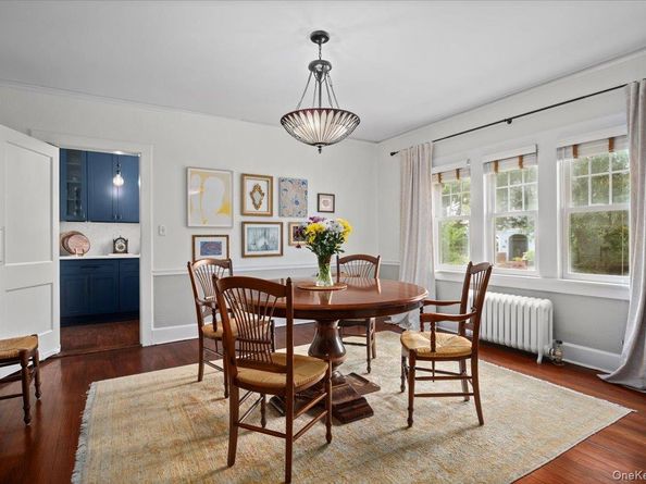 400 Manor Ridge Road, Pelham NY 10803