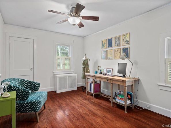 400 Manor Ridge Road, Pelham NY 10803