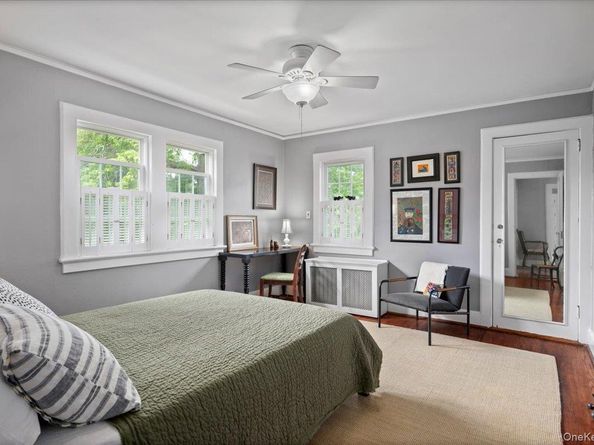 400 Manor Ridge Road, Pelham NY 10803