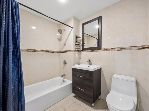 138-12 Northern Blvd 3E, Flushing NY 11354