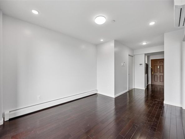 138-12 Northern Blvd 3E, Flushing NY 11354