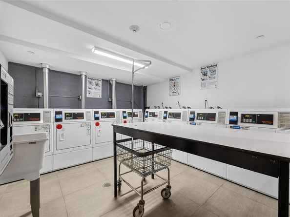 138-12 Northern Blvd 3E, Flushing NY 11354