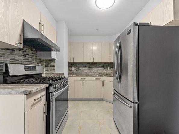 138-12 Northern Blvd 3E, Flushing NY 11354