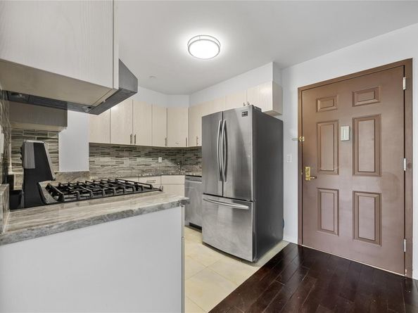 138-12 Northern Blvd 3E, Flushing NY 11354