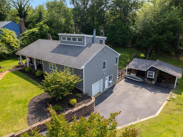 5 Dartmouth Road, Shoreham NY 11786