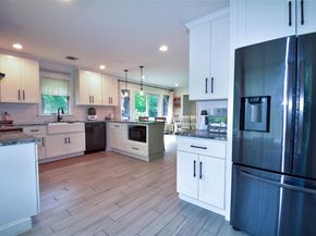 5 Dartmouth Road, Shoreham NY 11786
