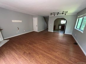 13 Timber Ridge, Mount Kisco NY 10549