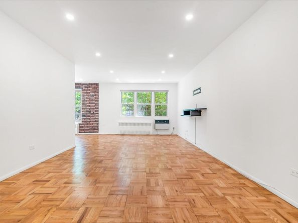 151-15 84th Street 1F, Howard Beach NY 11414