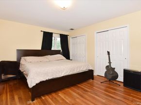 6 Attridge Court, Melville NY 11747