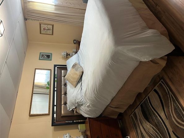 635 S Wellwood Avenue, Lindenhurst NY 11757