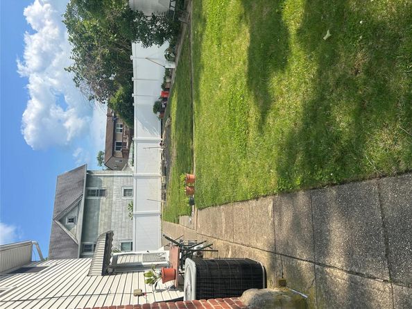 635 S Wellwood Avenue, Lindenhurst NY 11757