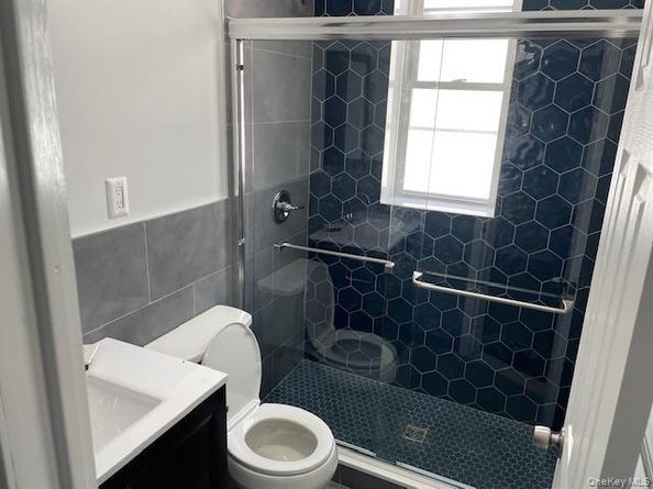 2010 Hobart Avenue, Bronx NY 10461