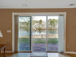 34 Montauk Highway 2, Westhampton NY 11977