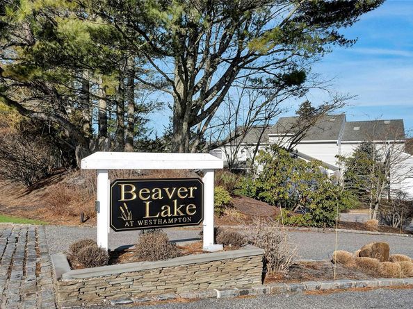 34 Montauk Highway 2, Westhampton NY 11977