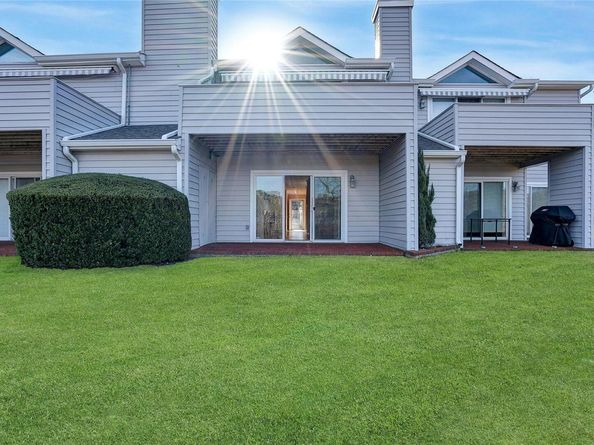 34 Montauk Highway 2, Westhampton NY 11977