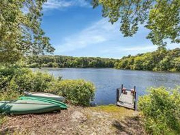 34 Montauk Highway 2, Westhampton NY 11977