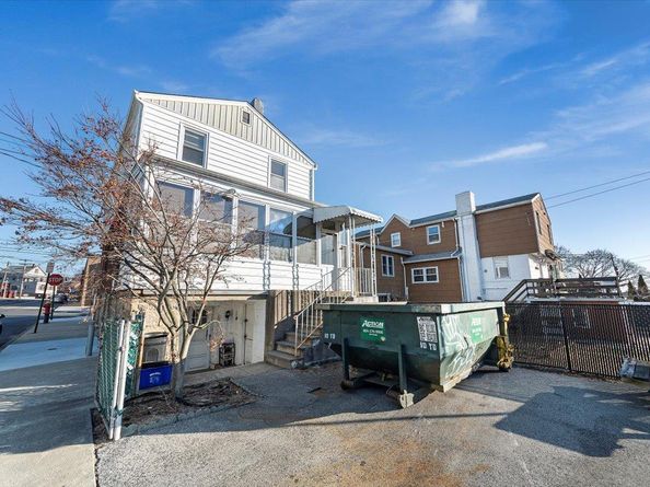30 College Place, Yonkers NY 10704